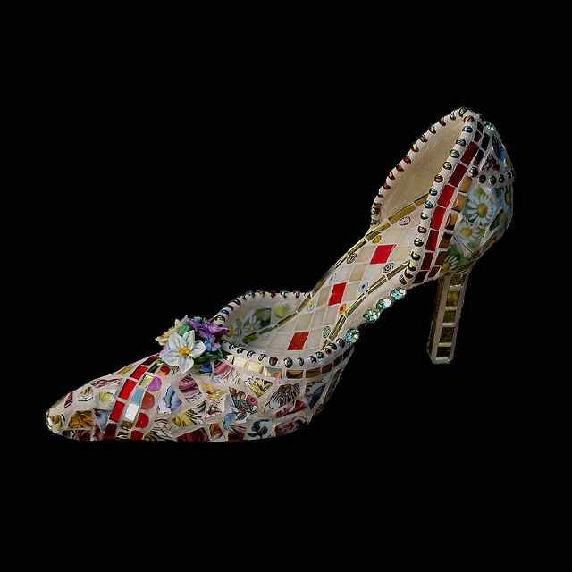 Mosaic shoe